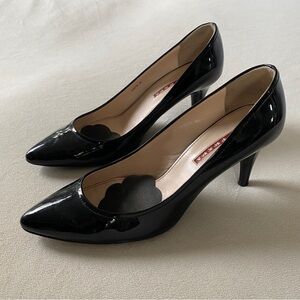 Prada patent leather heels Size 40 = US 10